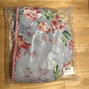 April Cornell Tea Cozy NWT reversible